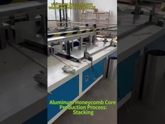 Proceso de producción del núcleo de panal de aluminio: apilamiento