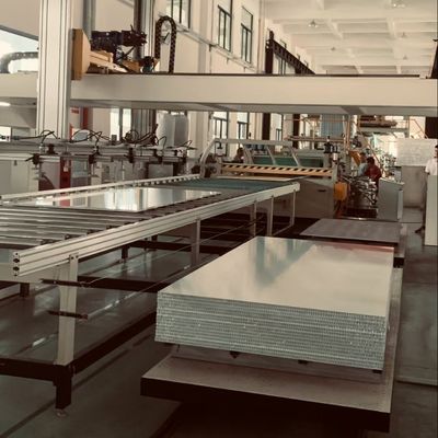 Línea de producción continua máquina de panal de miel tablero compuesto de panal de miel línea de producción continua