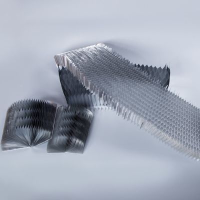 Base de panal de aluminio de la forma de la tira 1667x25x10m m