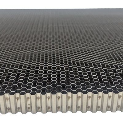 Tamaño 1500x2000mm Ventilación de panal de miel de acero inoxidable soldada por puntos para túnel de viento