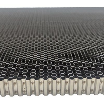 Tamaño 1500x2000mm Ventilación de panal de miel de acero inoxidable soldada por puntos para túnel de viento