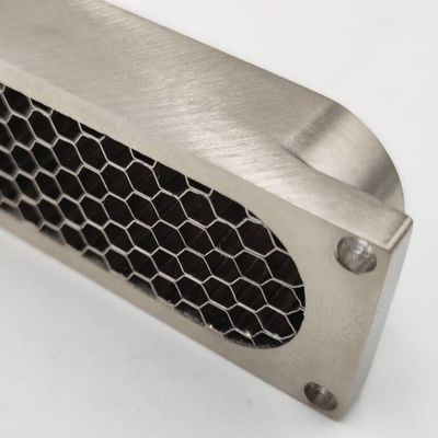 Placa de panal de miel de acero inoxidable de soldadura puntual con tamaño de célula 6.4 mm para túnel de viento