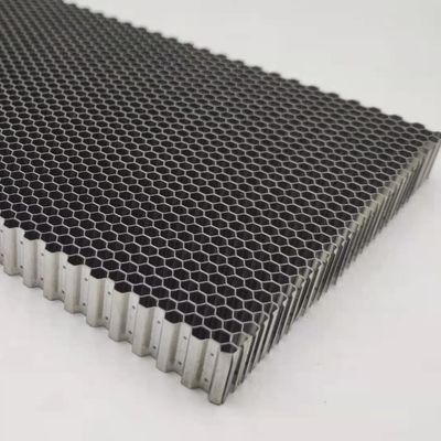 Soldadura puntual 8.2mm tamaño de la célula de acero inoxidable de metal Honeycomb Air Straightener