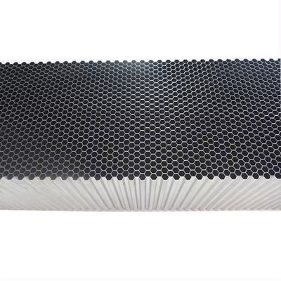 316L de acero inoxidable núcleo de panal de miel ventilaciones de panal de miel 1200 * 2000mm para protección EMI
