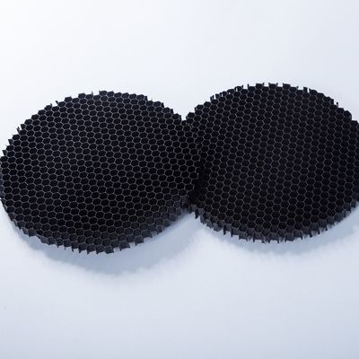 Louver de nido de abeja de aluminio negro antirreflejo, ligero y duradero, material 3003 para un rendimiento óptimo