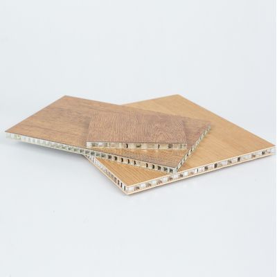3003 Paneles de honeycomb de aluminio con tamaño de célula de honeycomb de 8 mm y ≤ 0,5 mm de plano