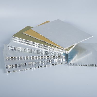 Construcción de revestimientos de PE y PVDF 1 2 Paneles de panal de aluminio