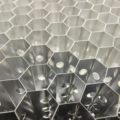 Agujas de perforación con ranuras de núcleo de panal de aluminio longitud lateral de 5,5 mm