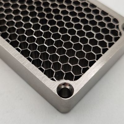 Cuadro de acero inoxidable núcleo de panal de miel de metal 20x20mm para protección EMI