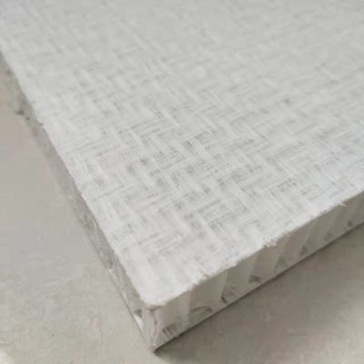 Paneles de fibra de carbono para cubiertas de yates